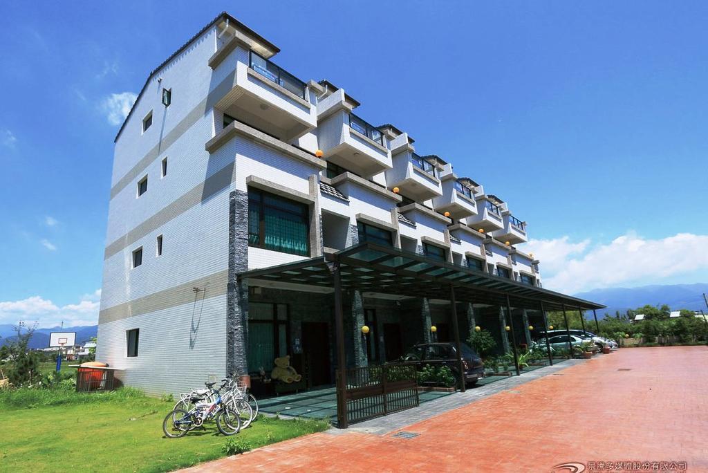 Sky Ocean Apartamento Yilan Exterior foto